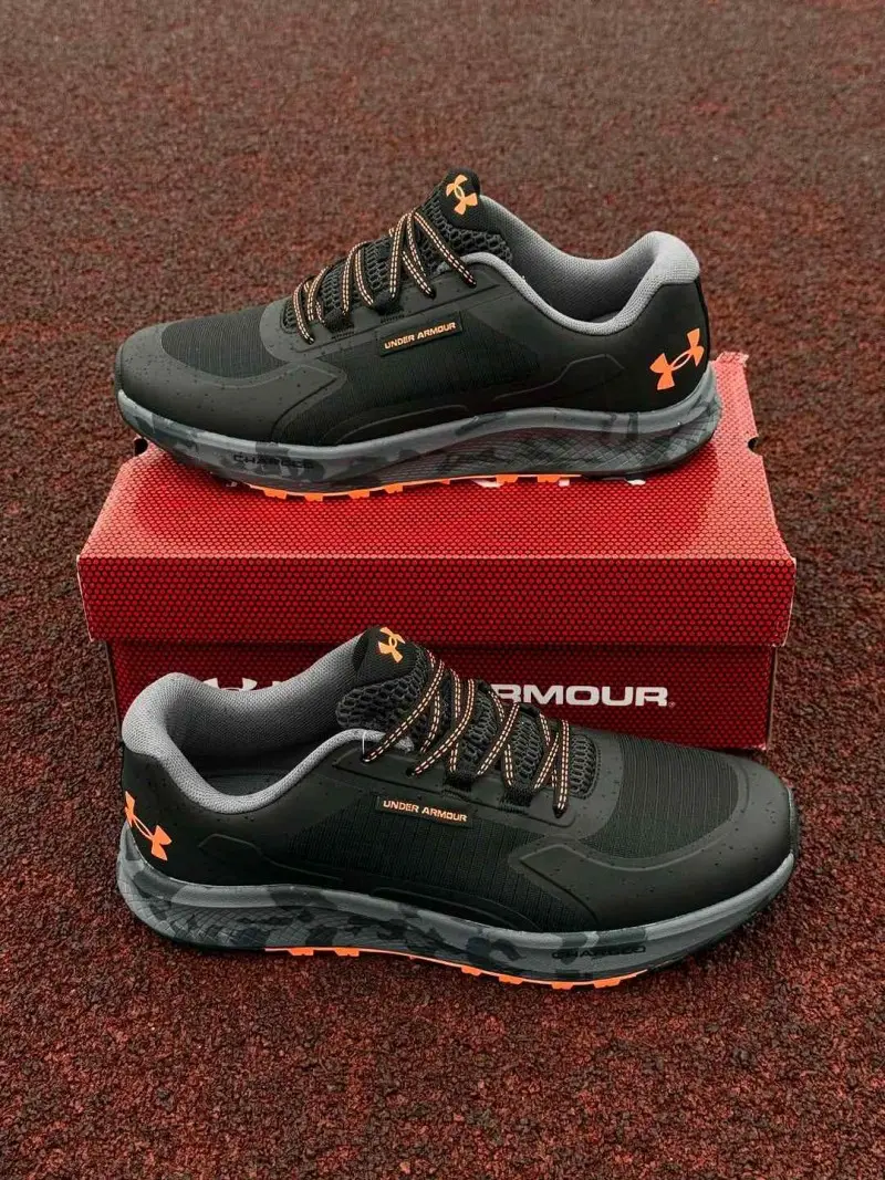 Under Armorr charged bandit trail 3 black orange - Image 12