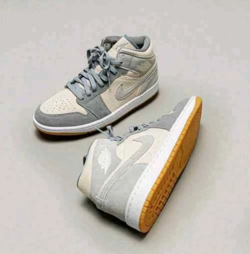 Air Jordan 1 Mid Coconut Milk Particle Grey - Image 5