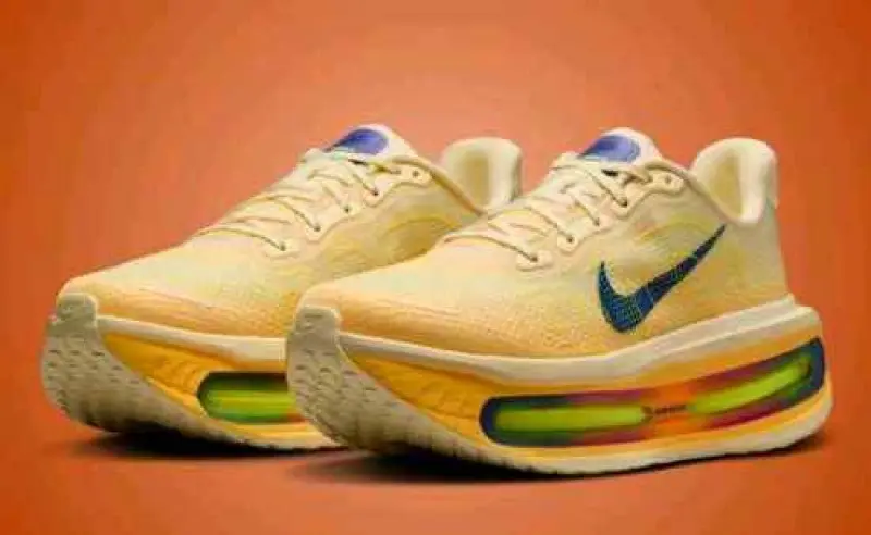 Nike Airmax Vomero Premium Athletic Multi Orange - Image 2