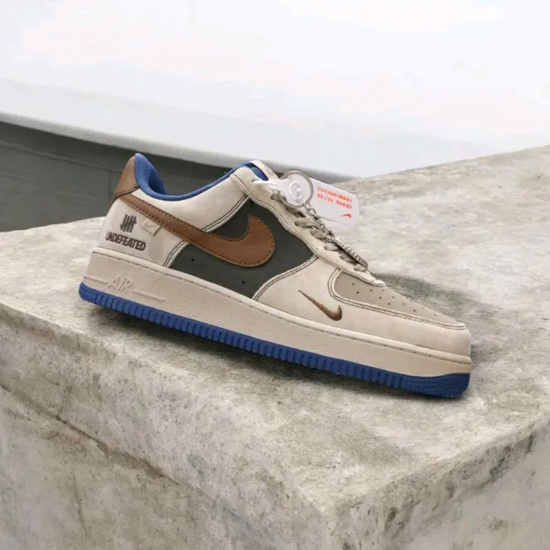 Nike AirForce Undefeated - Image 2