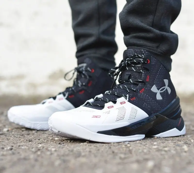 Under Armor Curry 2 Suit Tie - Image 3