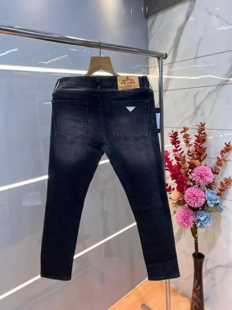 Prada Black Imported Lycra Slim Fit Ankle Lenght Denim with Metal Logo 3062 - Image 3