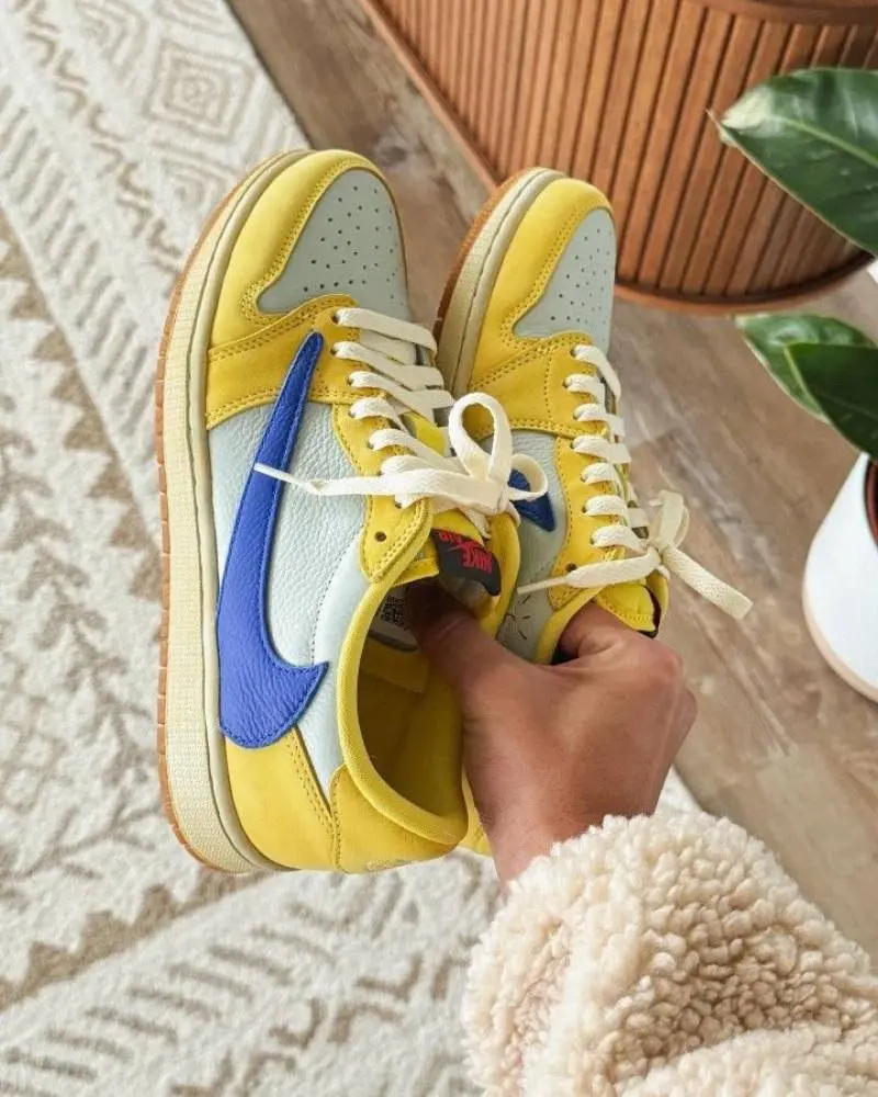 Nike Air Jordan Retro Low X Travis Scott Canary Yellow sale - Image 4
