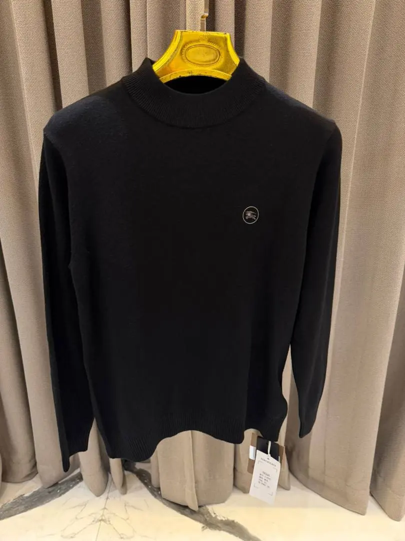 Burberry Chest Logo Sweatshirt Black - Image 3
