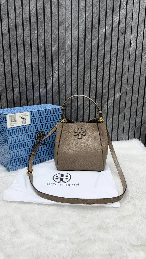 Tori Burch McGraw Bucket Bag With OriginalBox DustCover - Image 5