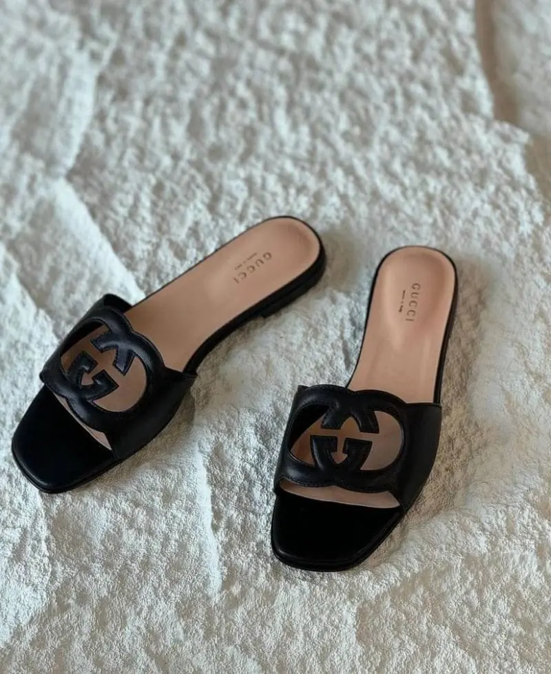 Gucci Fix-Price Interlocking G Slides With Original Box CarryBag Packaging - Image 2