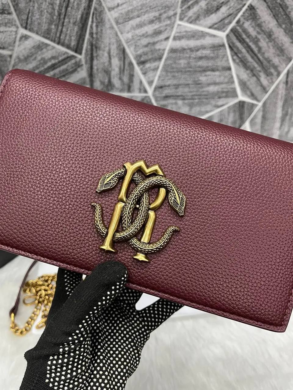 Roberto Cavalli RC Logo Wine Shoulder Sling Bag With Original Box - Image 5
