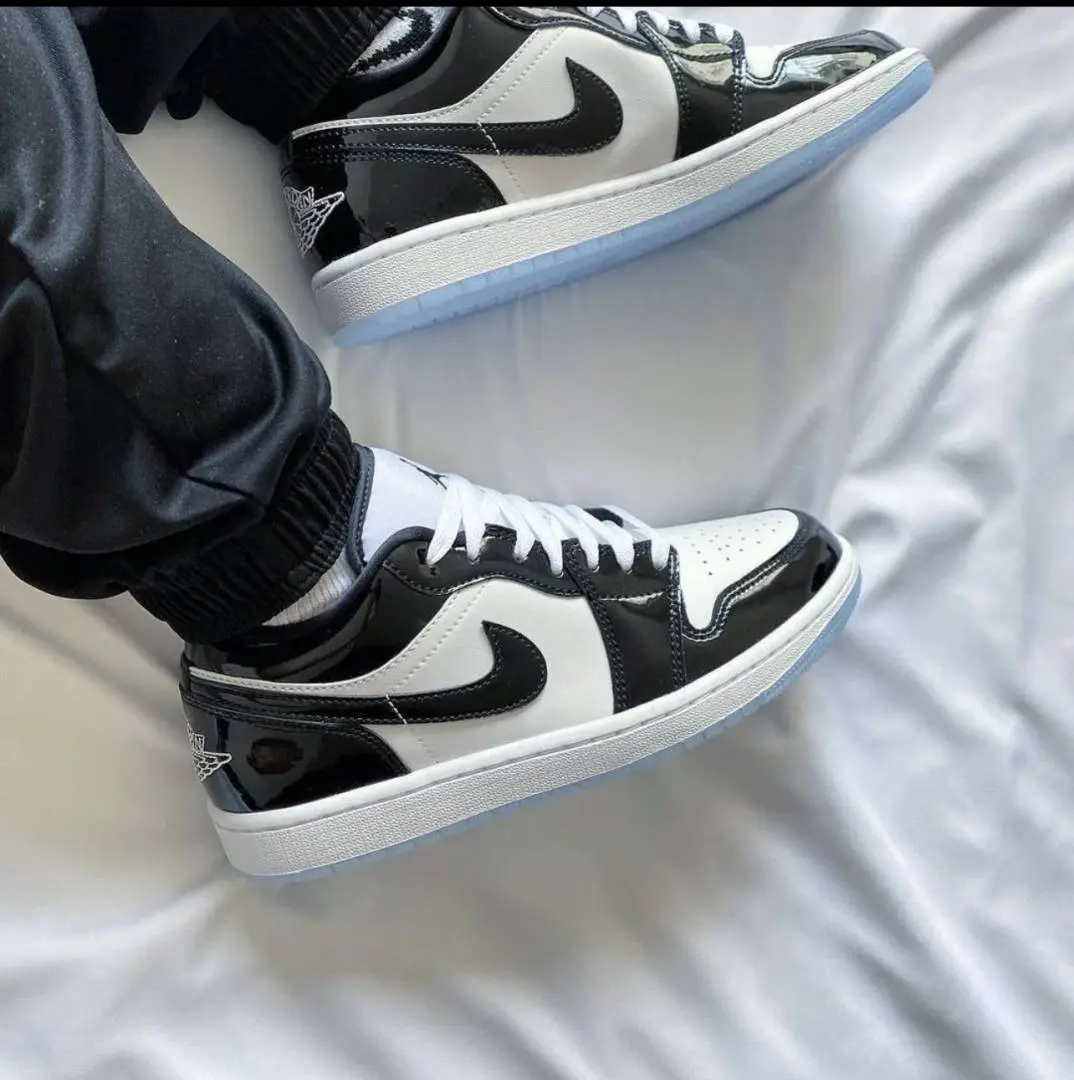 Nike AIR JORDAN 1 LOW SE CONCORD - Image 2
