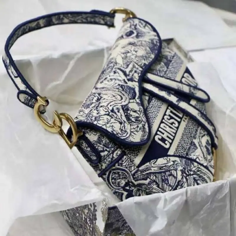 Dior Saddle Blue Toile de Jouy Embroidery With OG Box & Dust Bag (Blue Tiger-1035) - Image 4