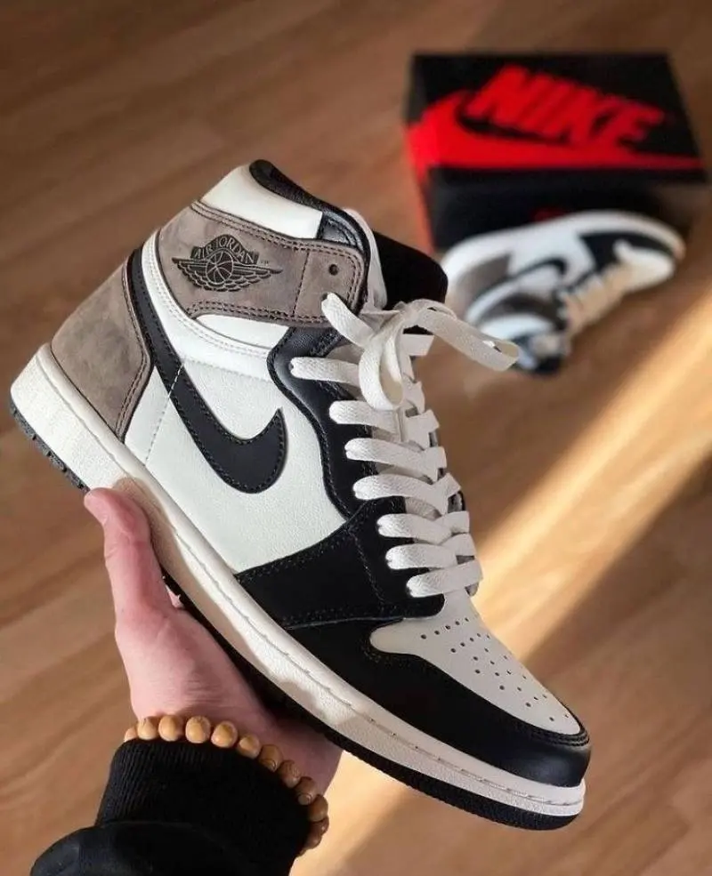 Air Jordan 1 High Mocha Suede Semi UA