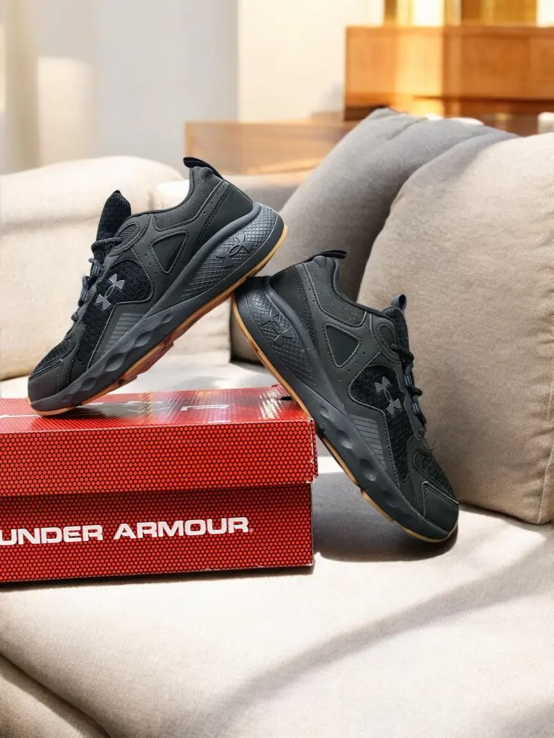 Under Armor Ua hovr Black Gum - Image 5