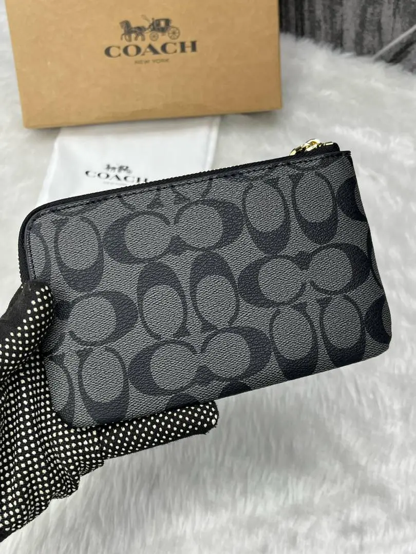 Coach W1 Corner Zip Wristlet Signature With OriginalBox DustCover - Image 2