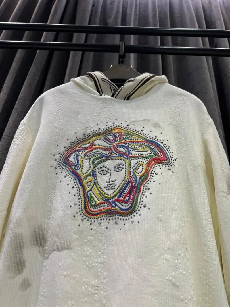 Versace IMPORTED HOODIE STORE ARTICLE - Image 3