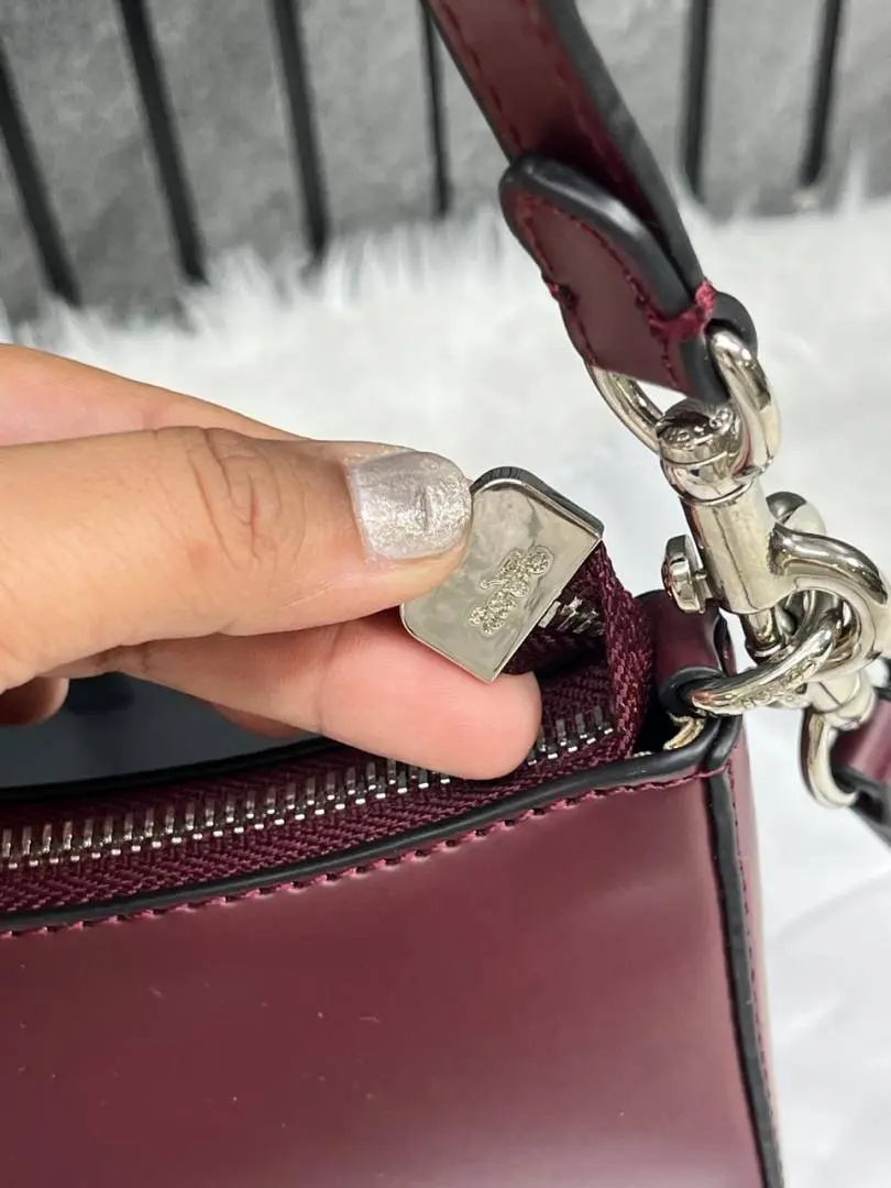 Coach Teri Wine ShoulderBag With OriginalBox DustCober - Image 3