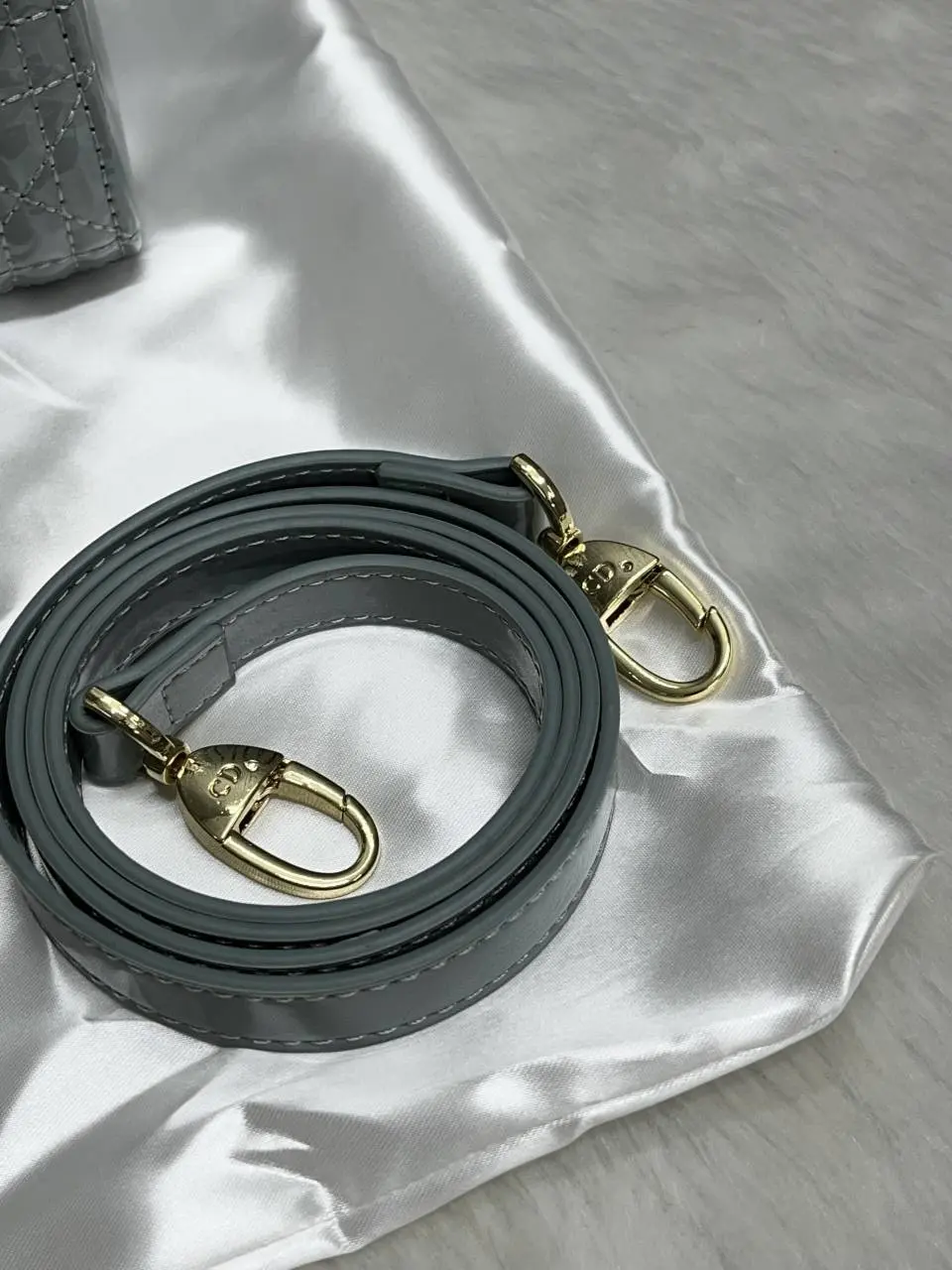 Dior Lady Mini Patent Leather With OriginalBox DustCover 2LongBelt-Chain-And-Leather StarCharm Ribbon Highend - Image 5
