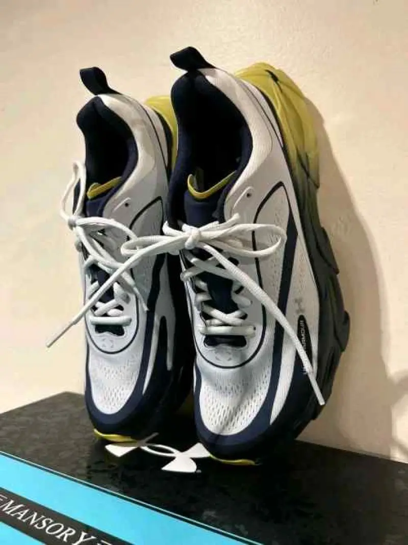 Underr Armour Halo RacerWashed Navy Yellow Shade - Image 2