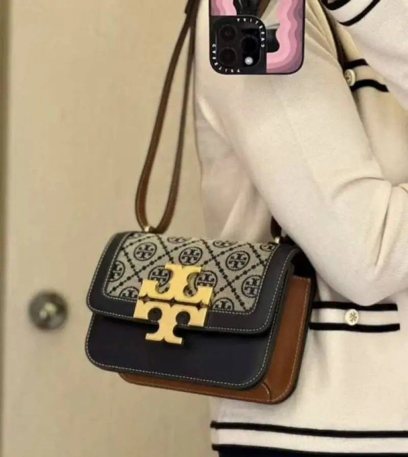 Tori Burch Eleanor Premium Quality Shoulder Bag With OG Magnetic Box & Dust Bag (Denim - 826) - Image 4