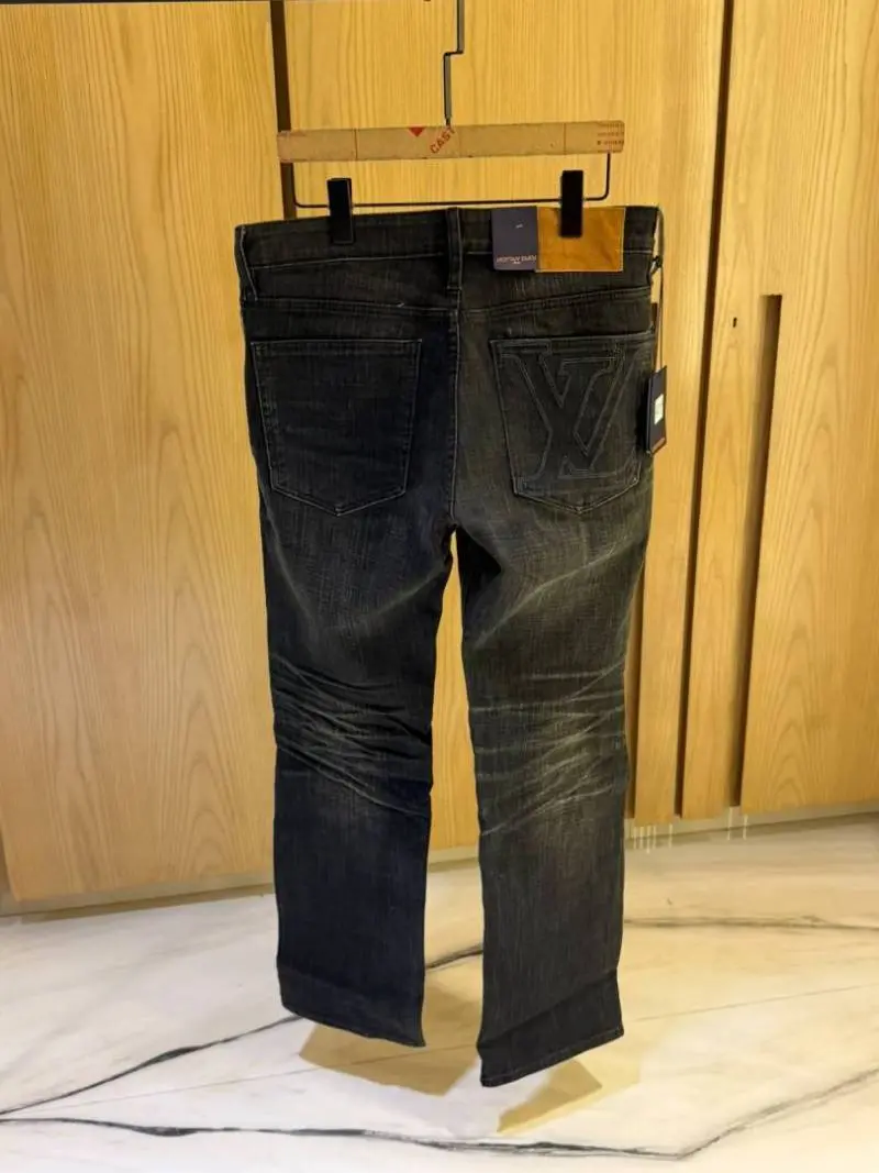 Louixs Vuitton xIMPORTED STORE ARTICLE JEANS - Image 2