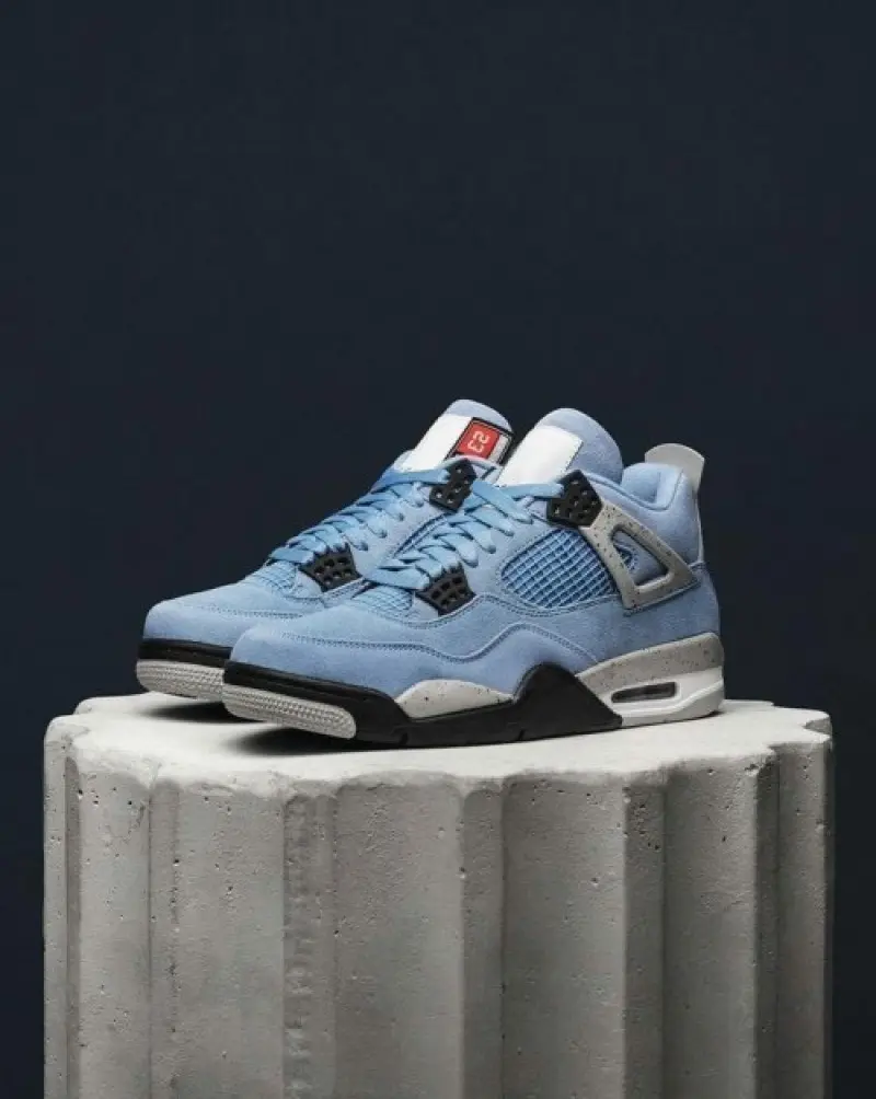 Air Jordan 4 University Blue Fix - Image 2