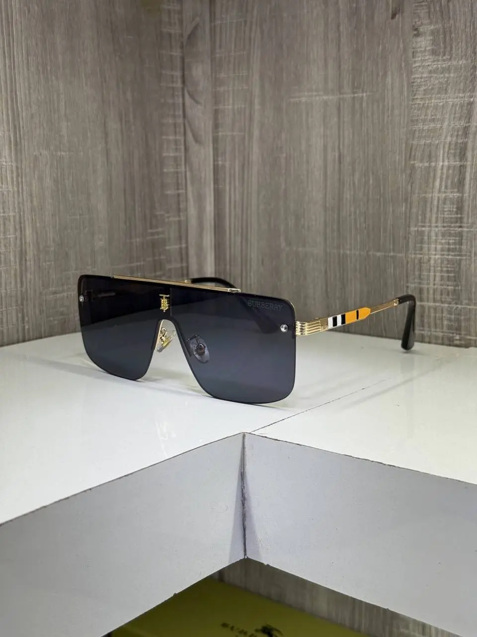 Burberry 1018 BlackGold - Image 8