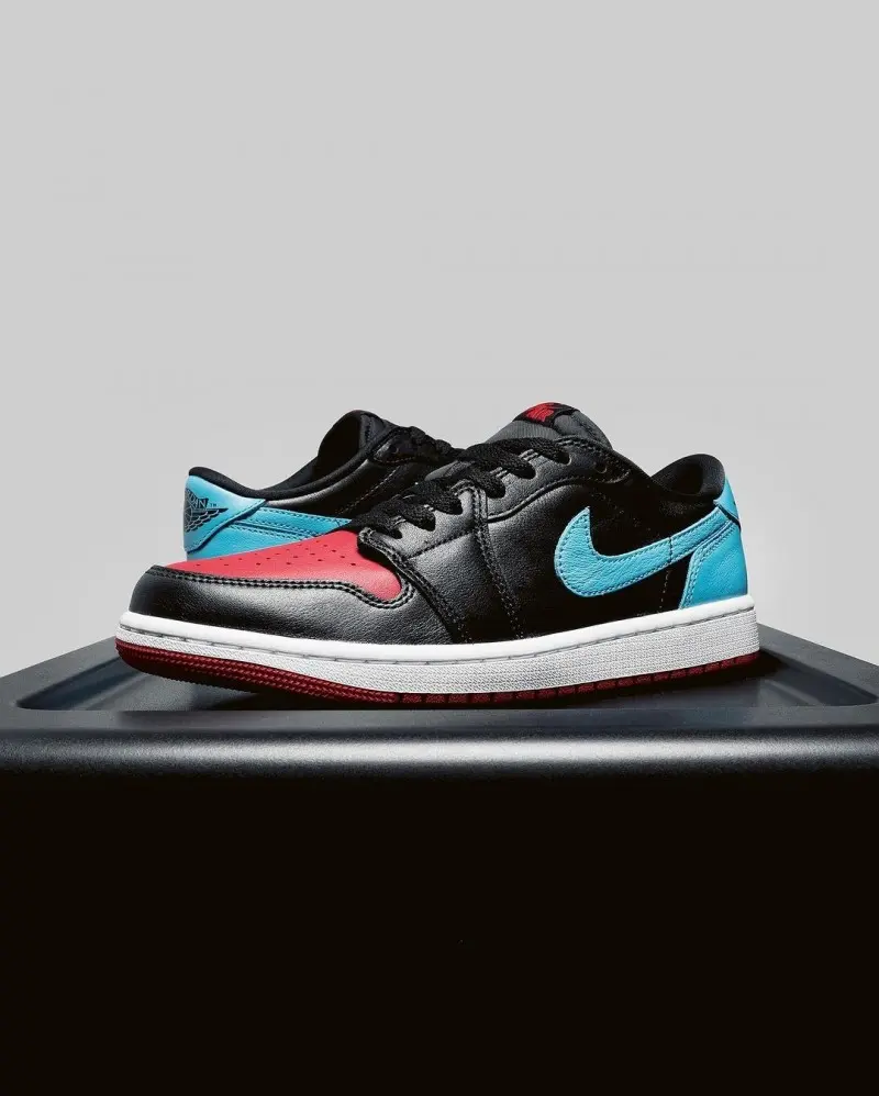 air jordan 1 low og unc to chicago - Image 2