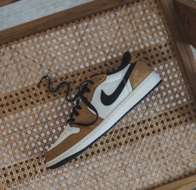 Air jordan 1 Low OG Rookie of the year - Image 5