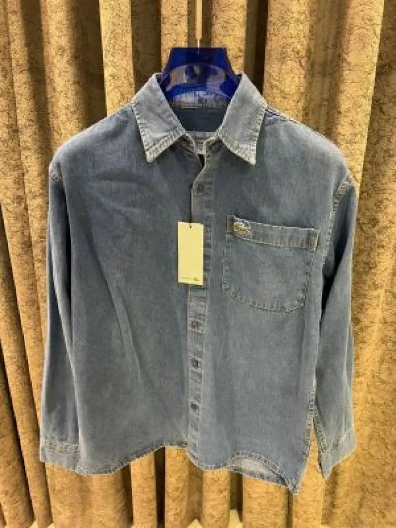 Lacoste IMPORTED STORE ARTICLE DENIM SHIRT - Image 2