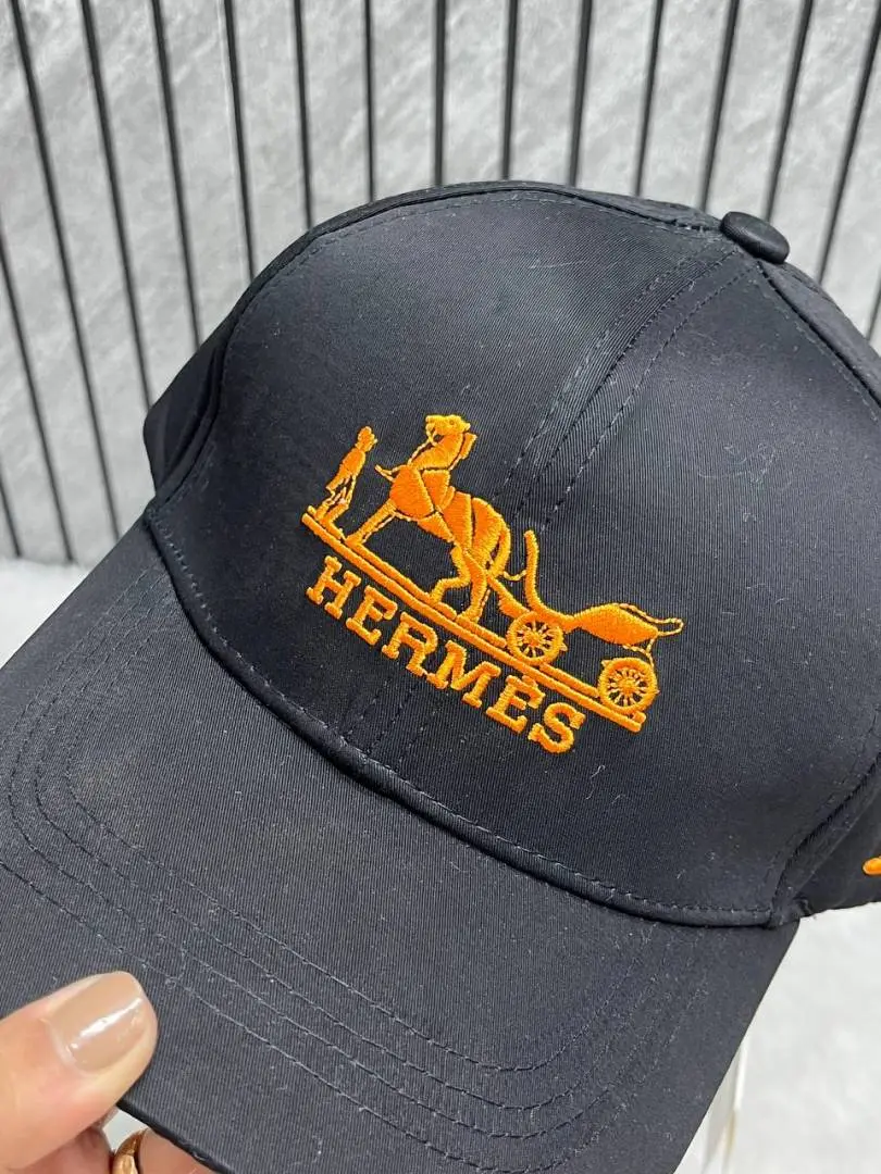 Hermes Front Logo Black Premium Unisex Cap With Safety Box - Image 6