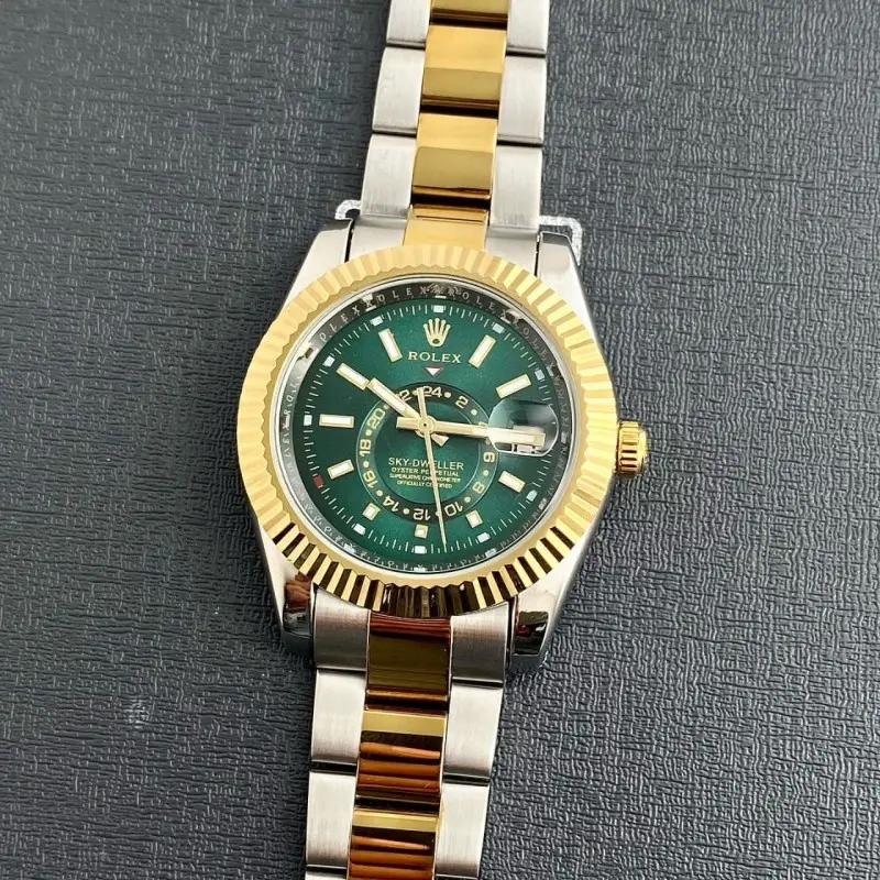 Rolex Oyster perpetual Sky Dweller - Image 3