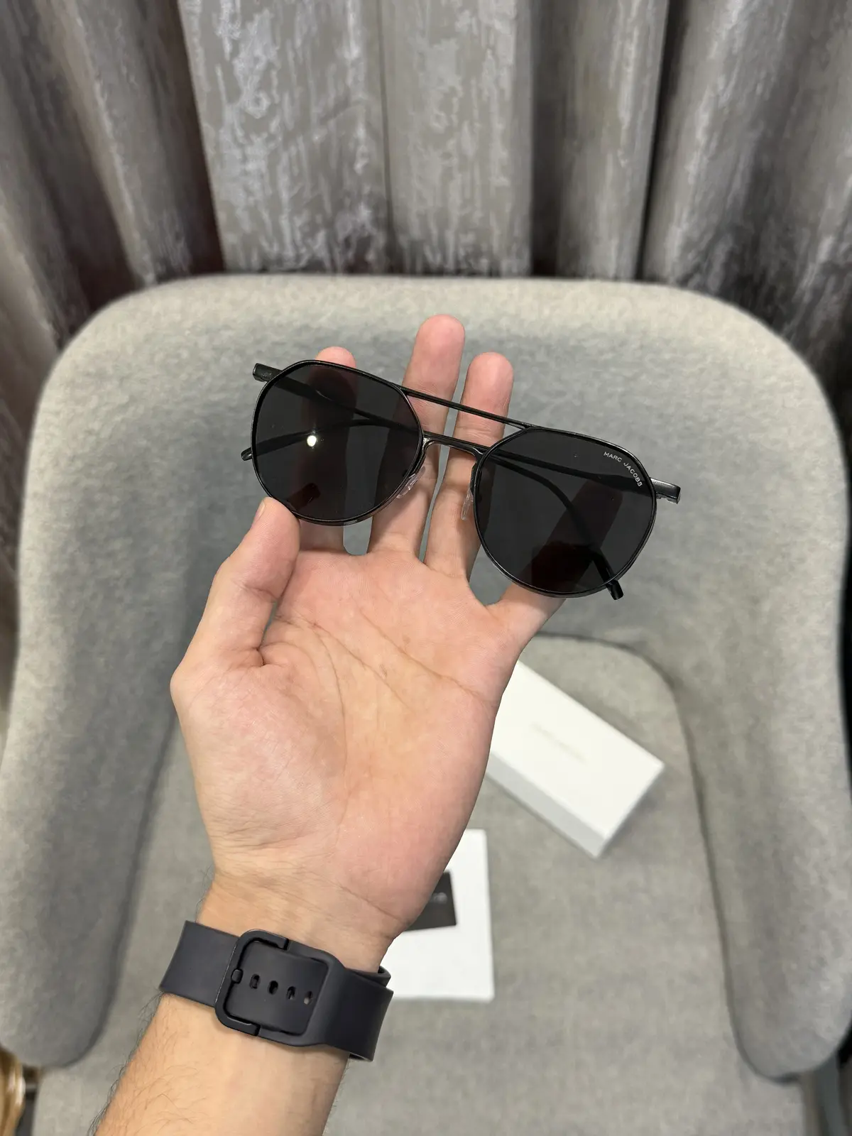 Marc Jacobs Premium sunglass - Image 2