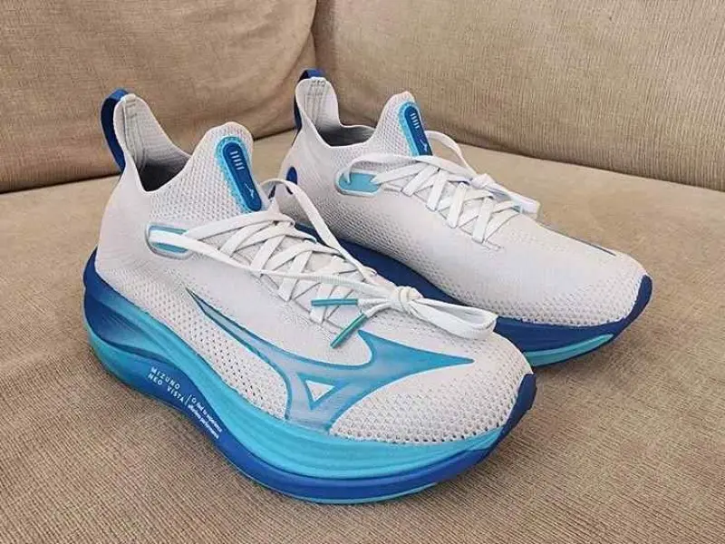 Mizuno Neo Vista Plein Air River Blue 2567