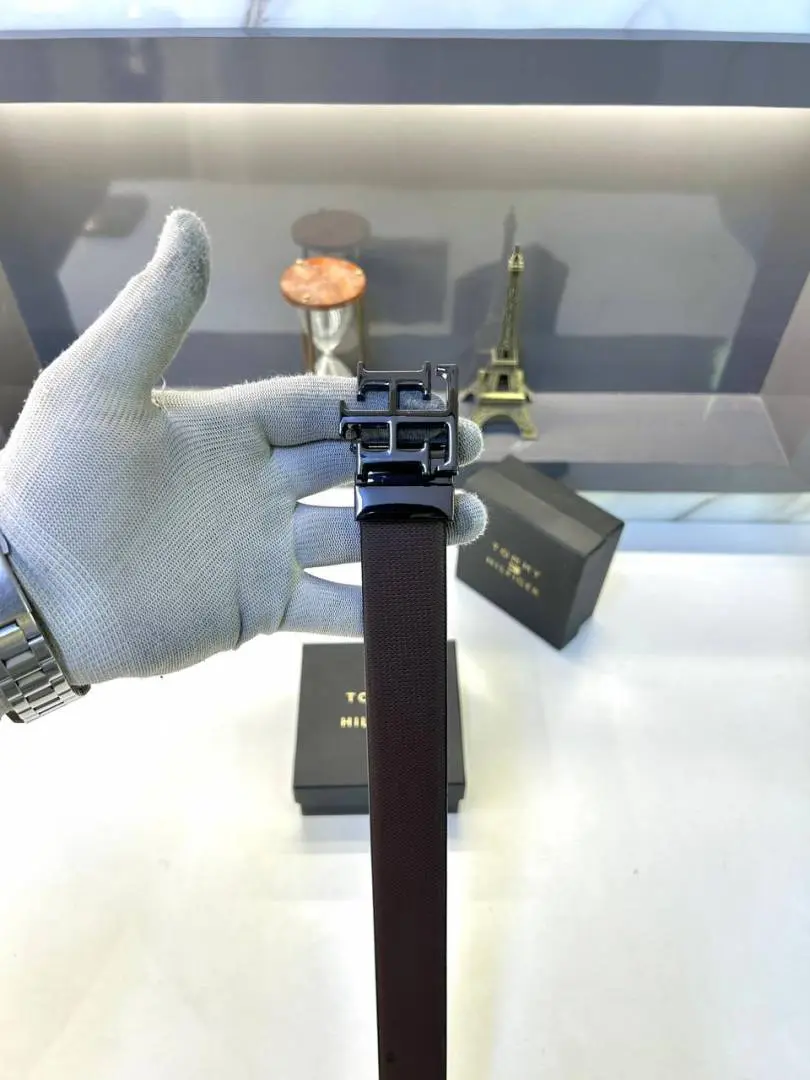 Tommy Hilfigar Glossy Black Reversible Belt Fa 401 - Image 4