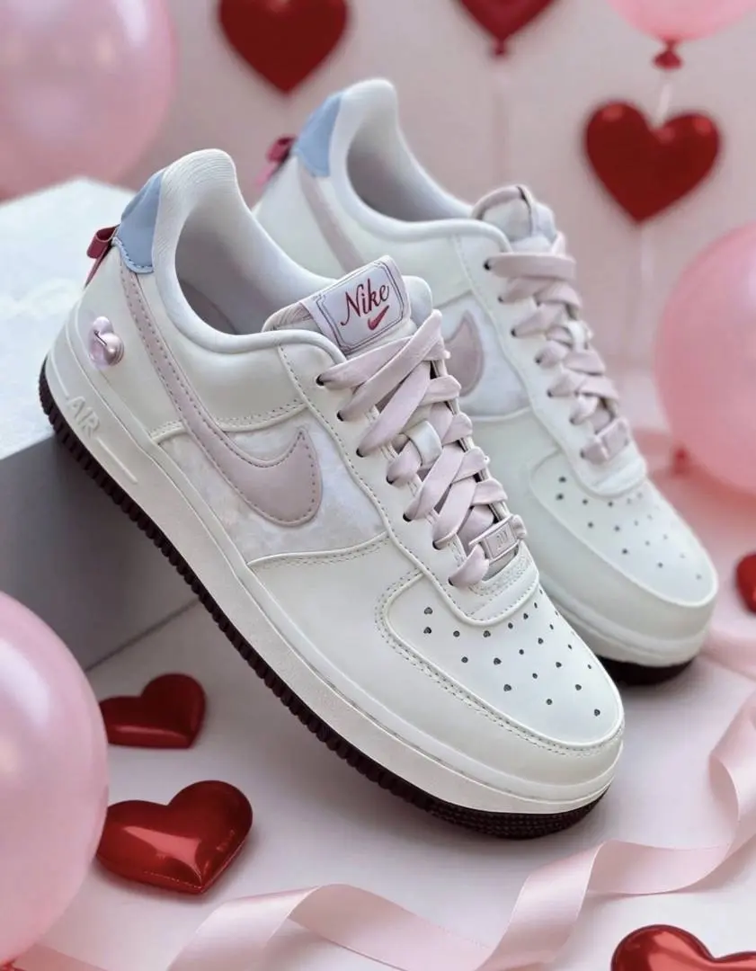 Nike Air Force 1 Low Valentines Day (2026) - Image 4