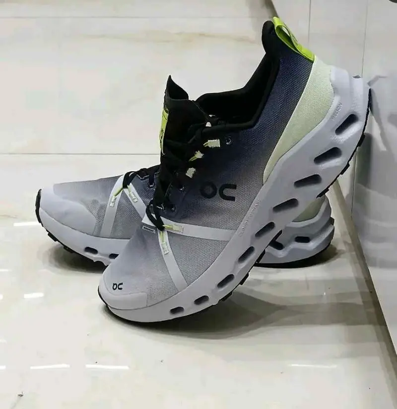 On Running CloudSurfer Trail Blue 1273 - Image 6
