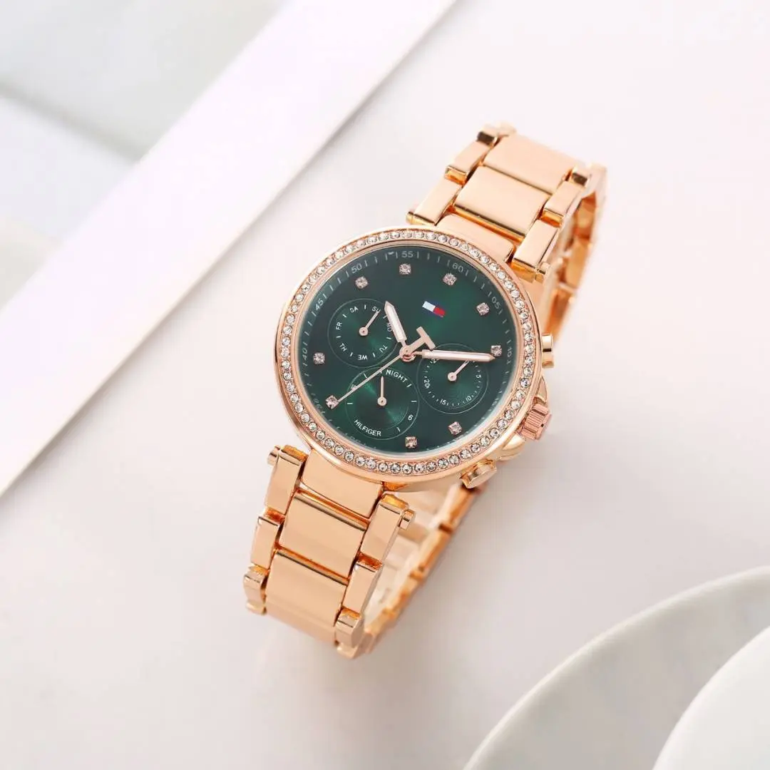 Tommy Hilfige r Emily Copper-Green
