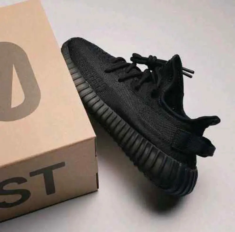 Adidas Yeezy Boost 350 V2 Onyx SEMI UA - Image 4