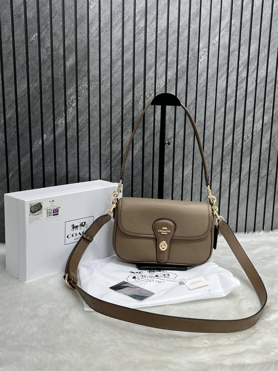 Coach Turnlock Hadley Black Shoulder Crossbody Bag With OriginalBox