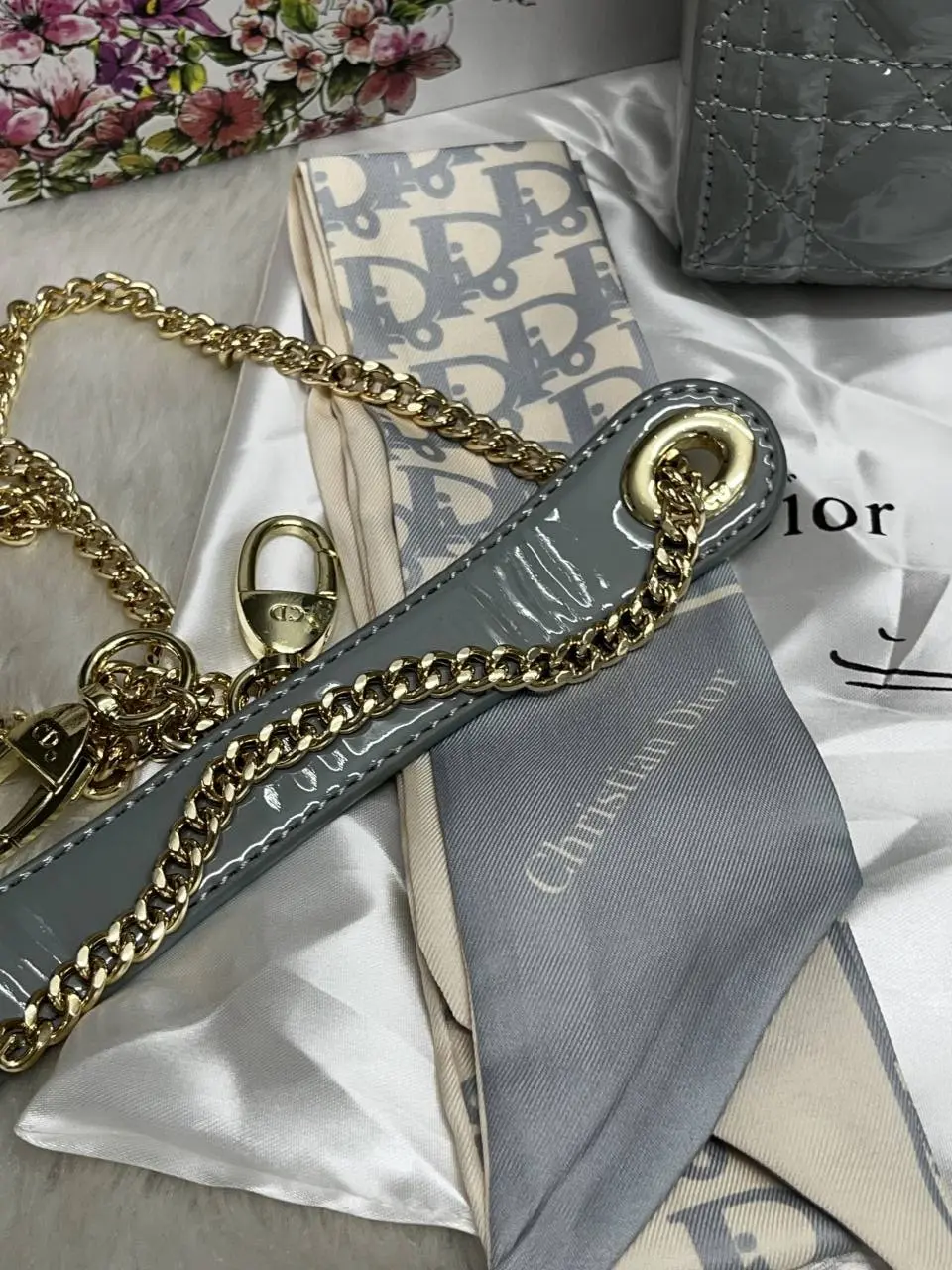 Dior Lady Mini Patent Leather With OriginalBox DustCover 2LongBelt-Chain-And-Leather StarCharm Ribbon Highend - Image 6