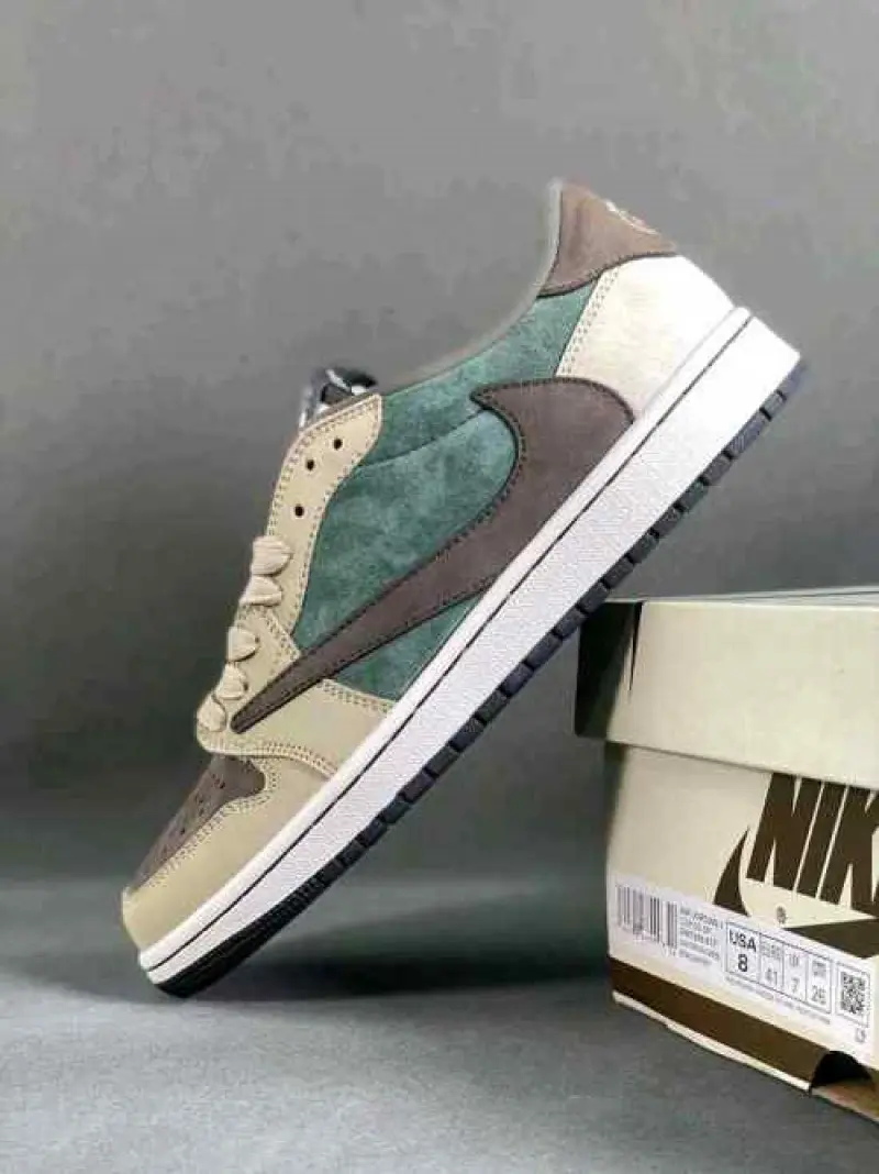 Air Jordan 1 low x Travis Scott x Fragment Design - Image 3