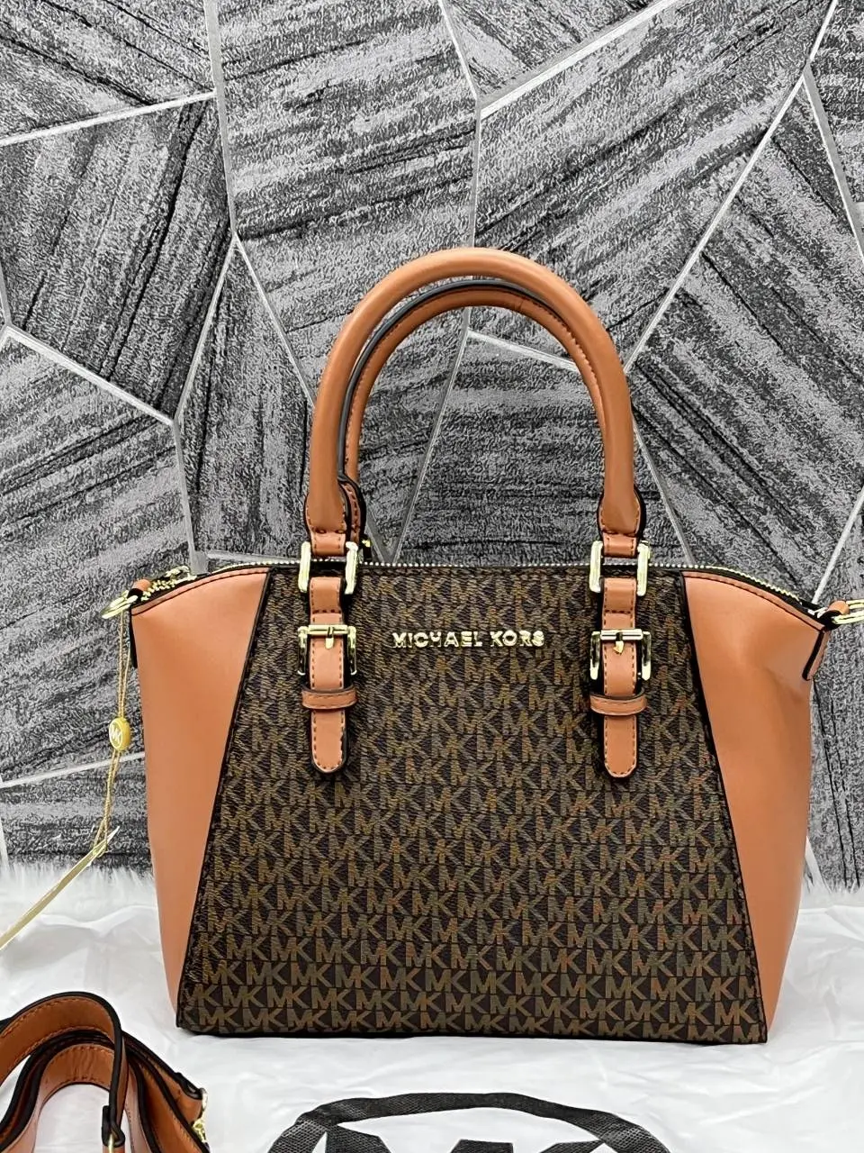 Michael Kors Sienna Medium Satchel Bag With DustCover - Image 2