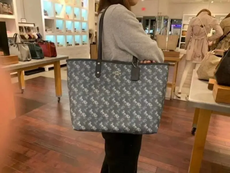 Coach Signature City Tote Bag With OG Box & Dust Bag (Printed Black-844) - Image 3