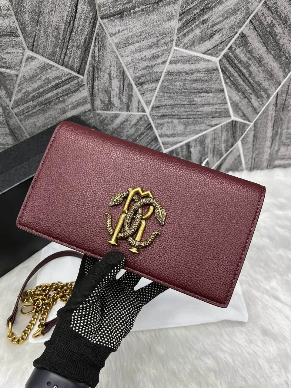 Roberto Cavalli RC Logo Wine Shoulder Sling Bag With Original Box - Image 4