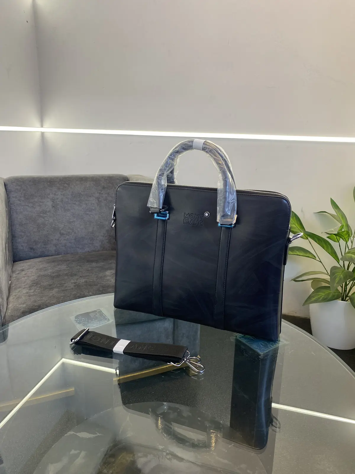 Montblan c Wooden leather finish imported laptop bag with double zip and back zip and brand strap black