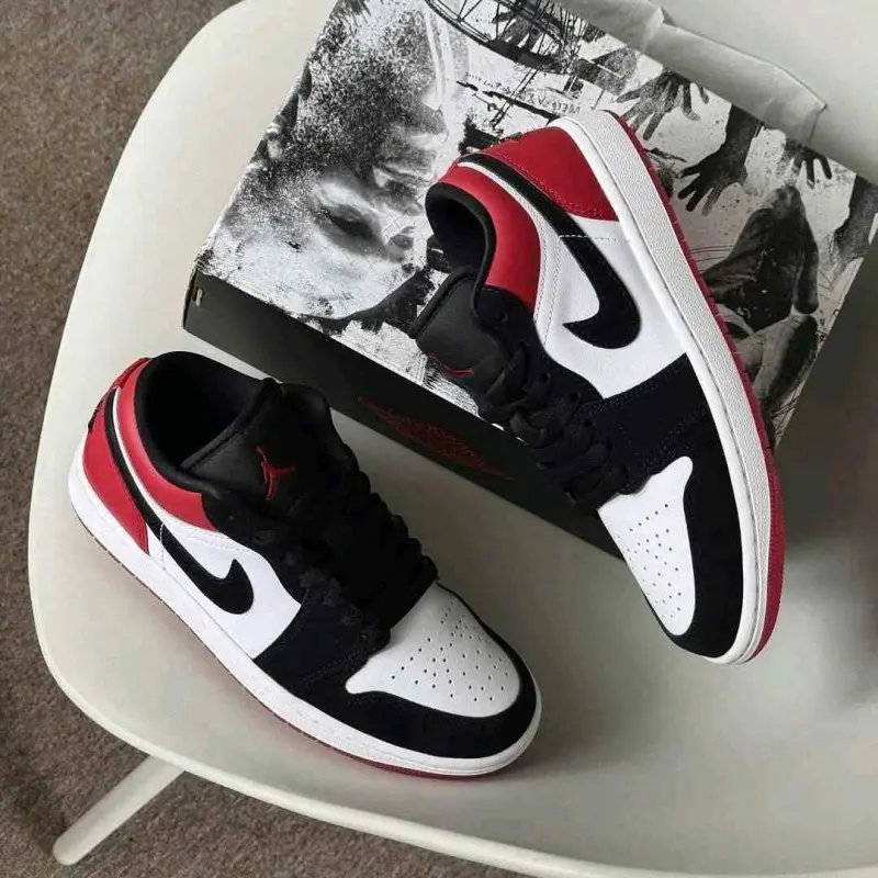 Air Jordan 1 Low Black Toe semi ua 2025 467 - Image 3