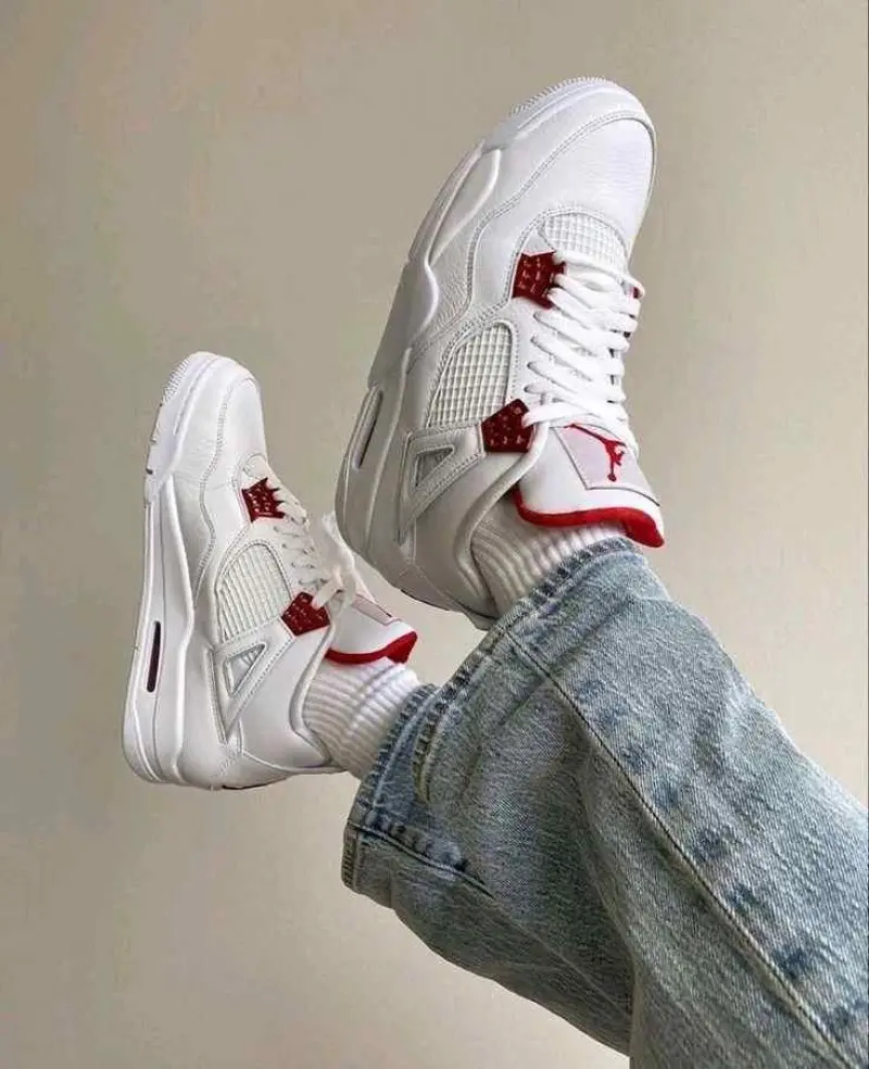 air jordan 4 metallic red - Image 3