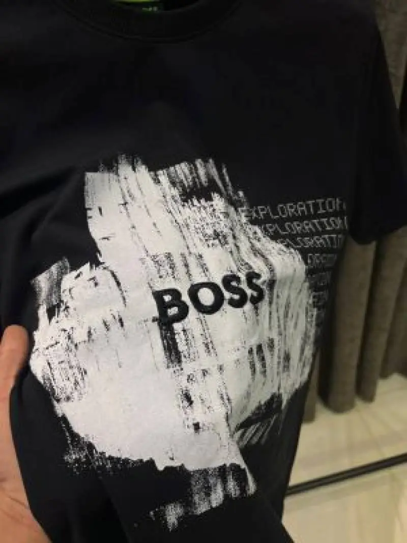HUGO BOS IMPORTED STORE ARTICLE T-SHIRT - Image 4