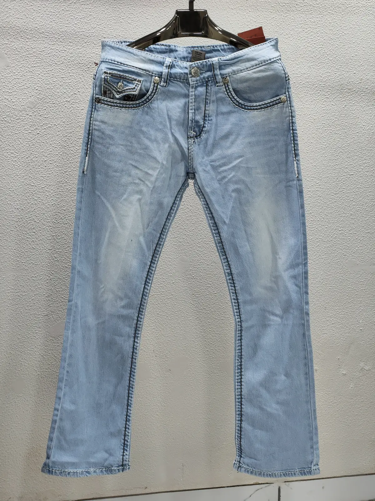 TRUE RELIGION IMPORTED STORE ARTICLE JEANS - Image 4
