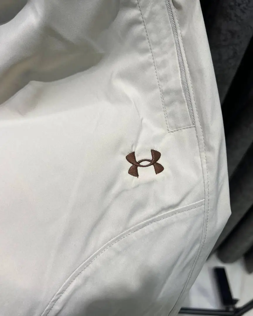 UNDER ARMOR STORE ARTICLE TRACK PANT - Image 4
