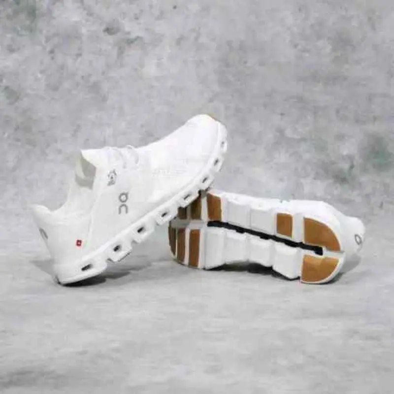 ON CLOUD 5 COAST ALL WHITE - Image 4