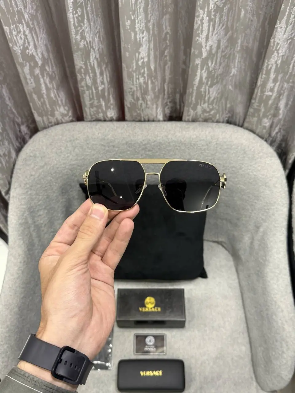 Versace e Premium Sunglass - Image 4